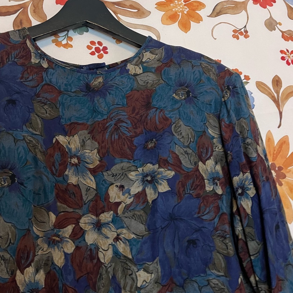 Vintage M/L Dark Floral Academia Daffodil Workwear Office Fall Spring Witchy Top